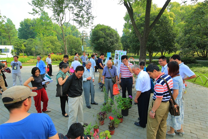 科技助力园艺沙龙 ――记园艺沙龙首场科普公园站活动