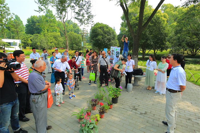 科技助力园艺沙龙 ――记园艺沙龙首场科普公园站活动
