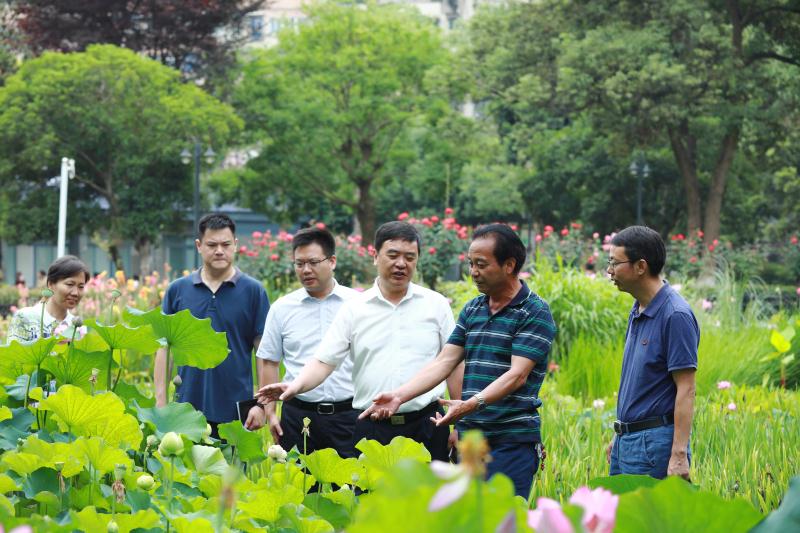 省住建厅厅长李昌海来我院考察
