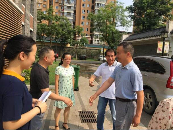 市局领导高温慰问送清凉 情暖一线科研员工