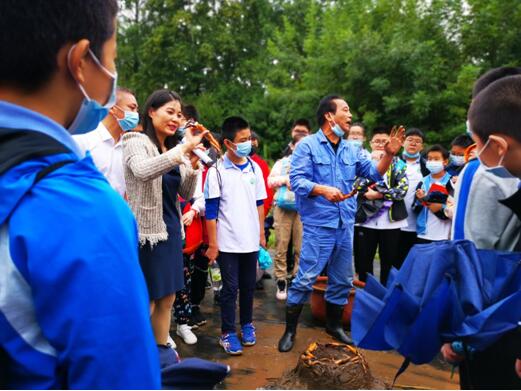 “探秘――《爱莲说》里藏有多少个荷花之谜”――记2020全国科普日武汉市园林科学研究院 市民园林学校科普公益活动
