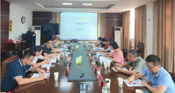 中国花卉协会领导、专家来市园科院调研国家?；ㄖ种首试纯? onmousewheel=