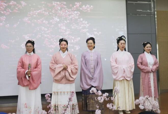在“国樱摇篮”园科院，共赴樱花嘉年华
